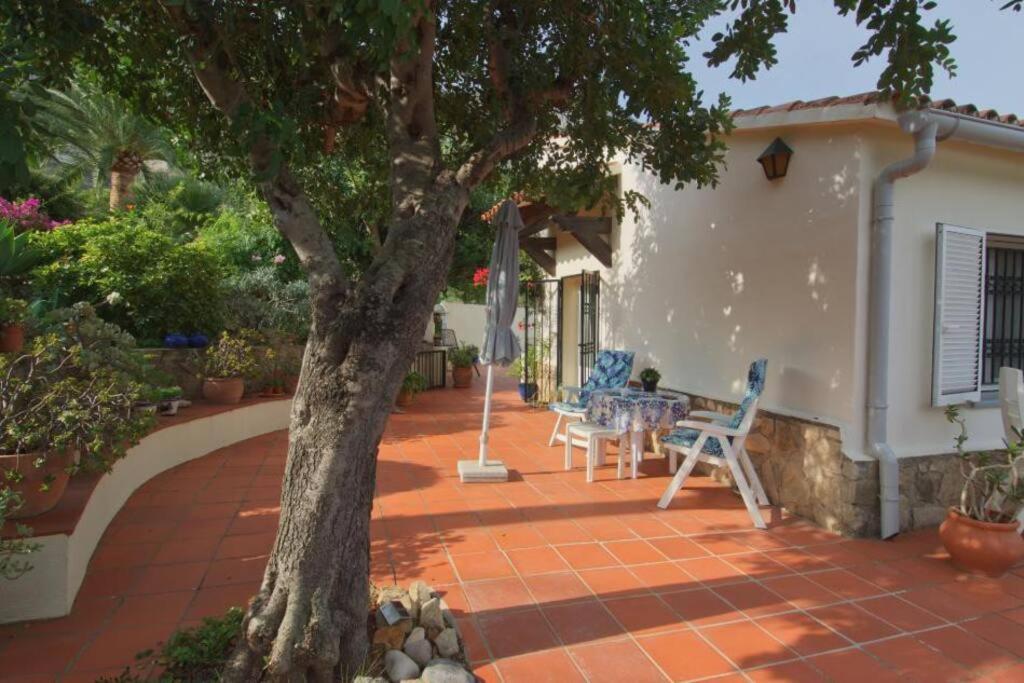 Agradable Casa Con Piscina Privada Y Jardin Villa Дения Екстериор снимка