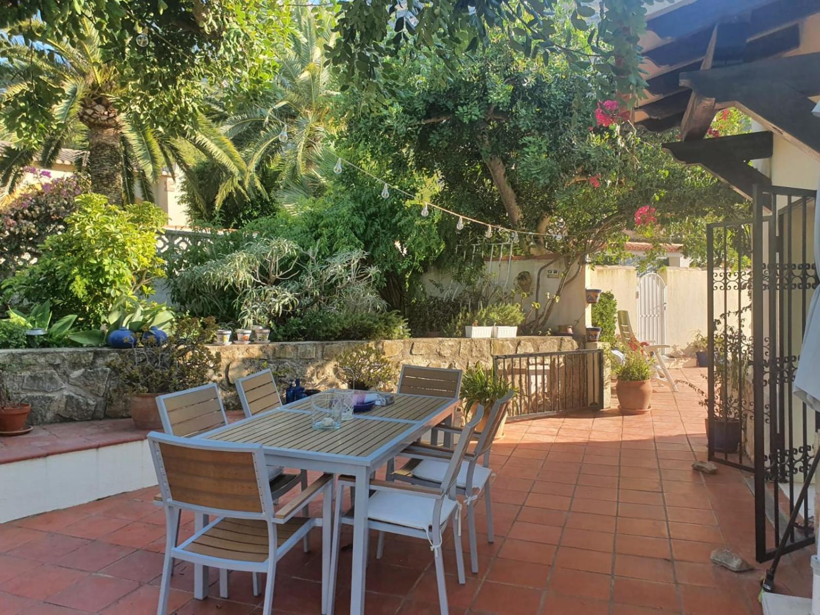 Agradable Casa Con Piscina Privada Y Jardin Villa Дения Екстериор снимка